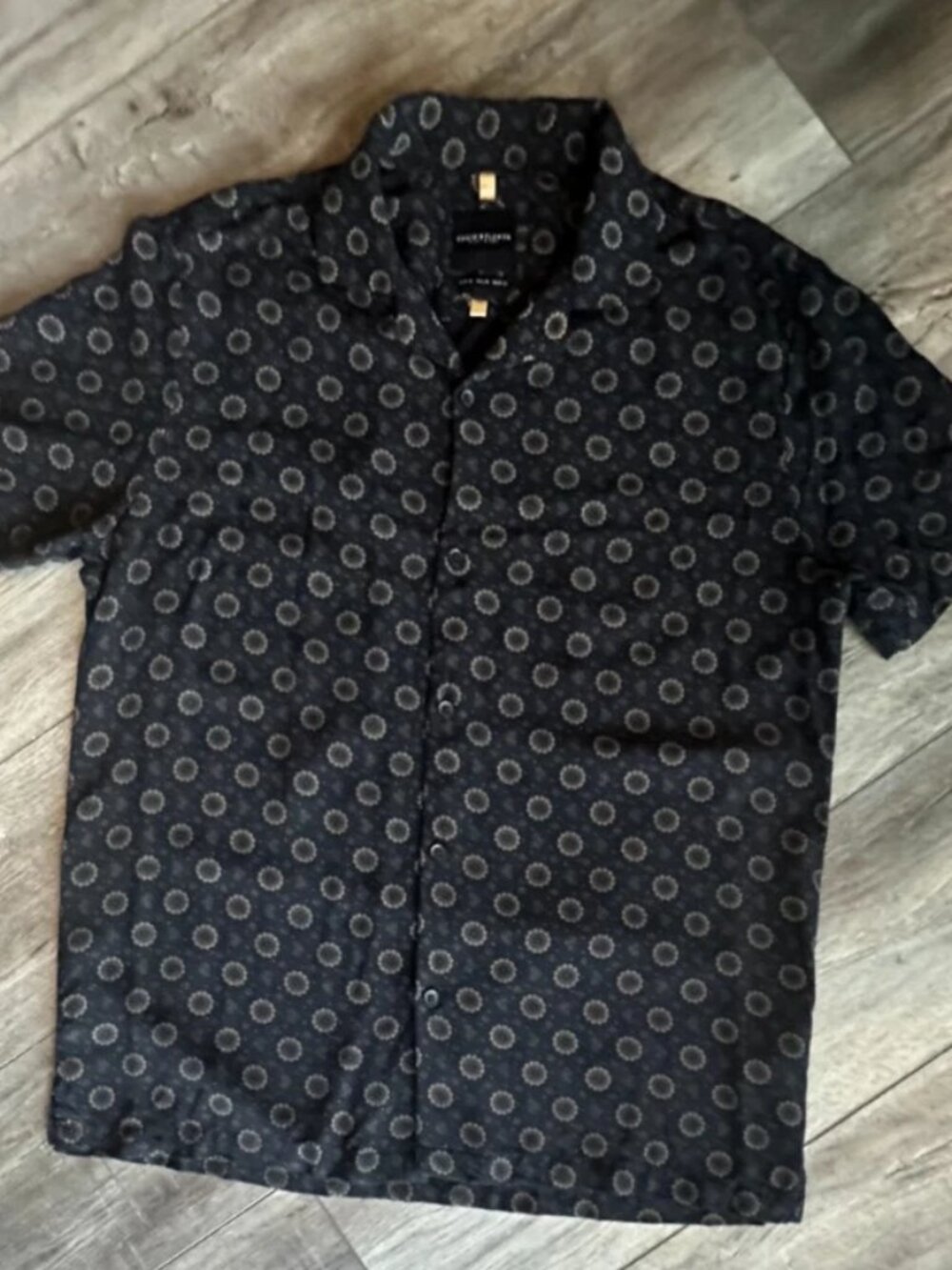 Denim & Flower Men's Button-Up Short Sleeve Shirt Black with Geometric, Sz M
